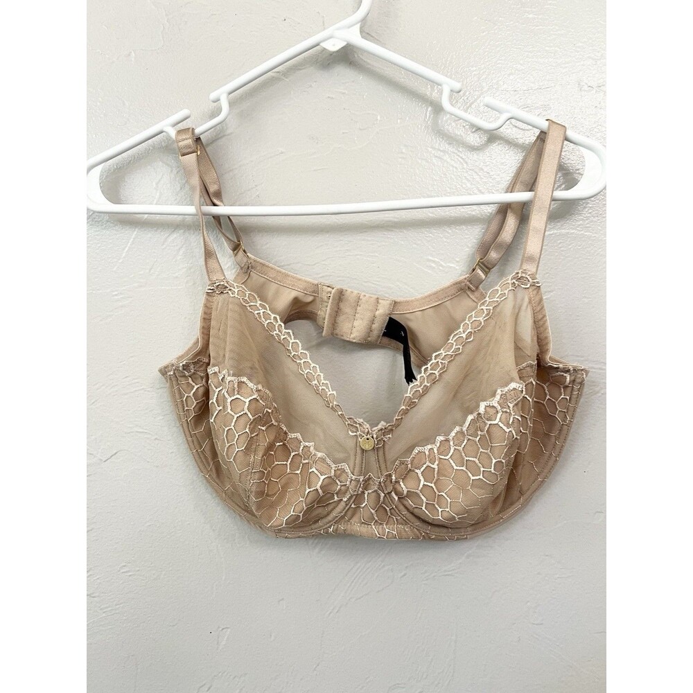 NATORI Padded Underwire Bra in Nude Lace Overlay Wide Straps 34DDD